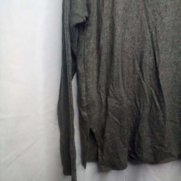 American Eagle Shirt XS Soft & Sexy Plush Long Sleeve Green Gray Color - Picture 3 of 16